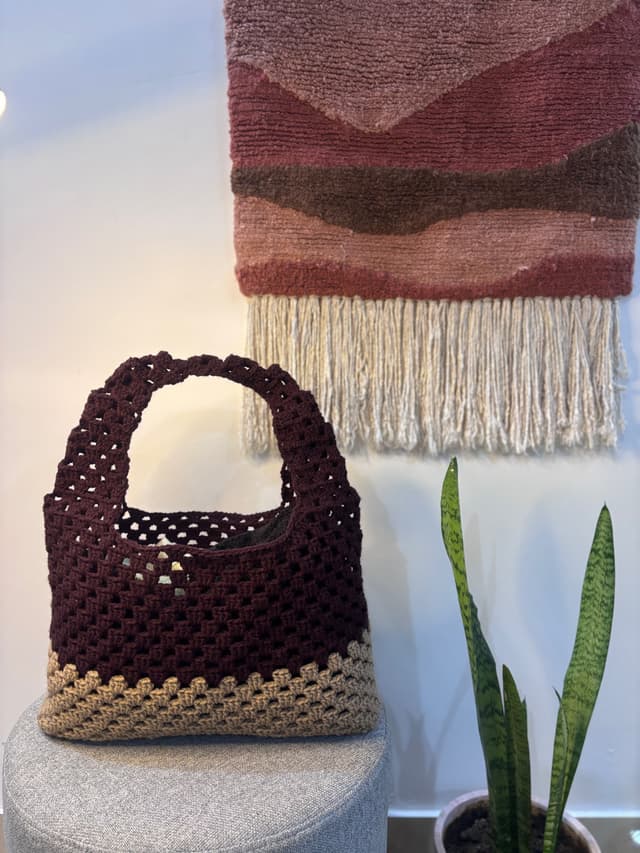 Tote bag