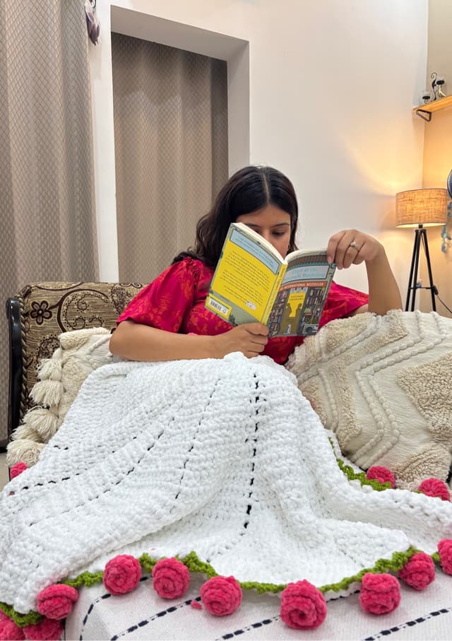 Crochet blanket-cum-bouquet